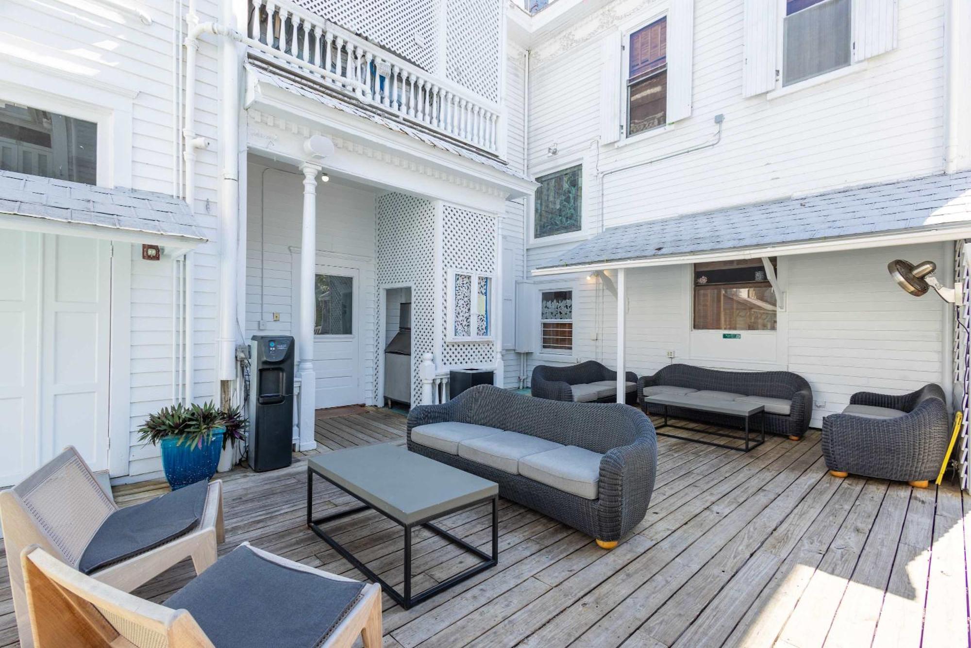 Deluxe Queen At The Curry Mansion - Parking & Heated Pool! Key West Exterior photo